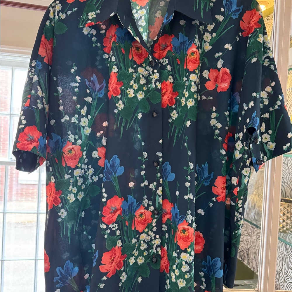 Tuckernuck Red and Green Casual Shirt with Button Down Style